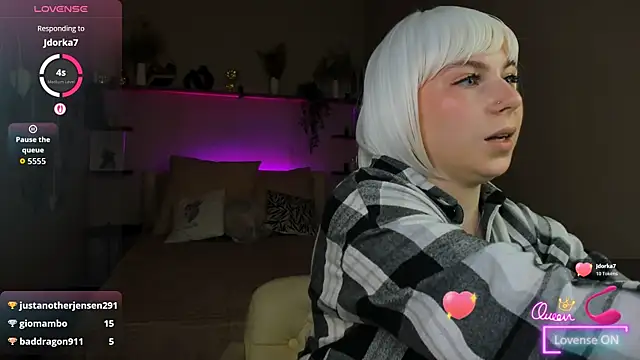 EvaCrosby webcam