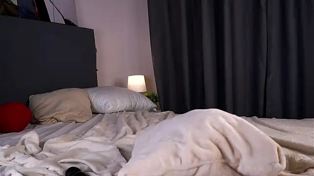 NelleMihalko webcam