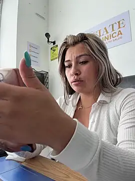 LIZ-06_ 🚃 online naked chat