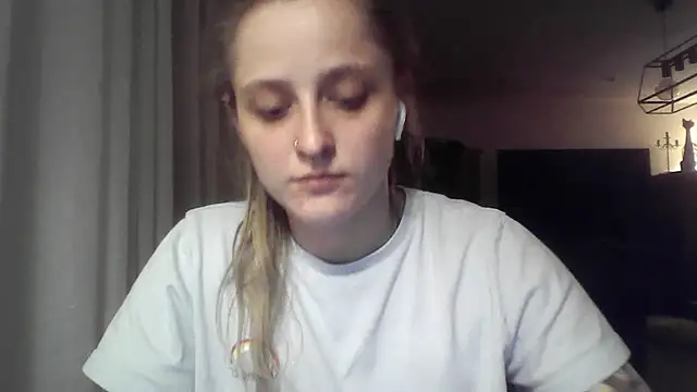 LeaWetGirl webcam