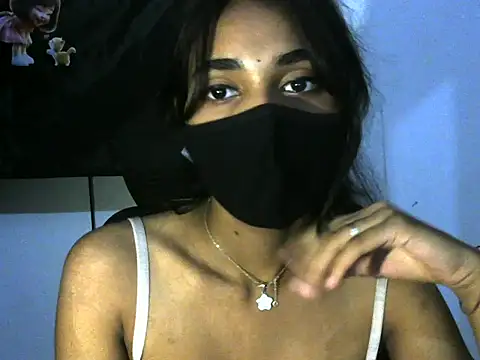 Shanaya_xo webcam