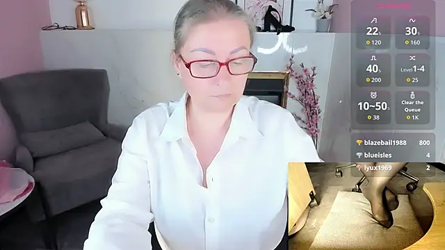 Alexandra_Kind webcam