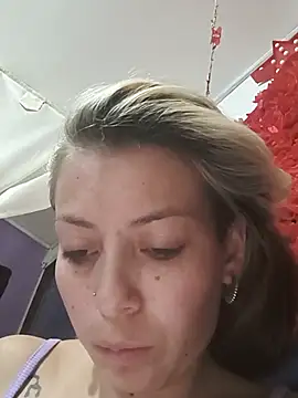 Tefannyy_ live cam on StripChat