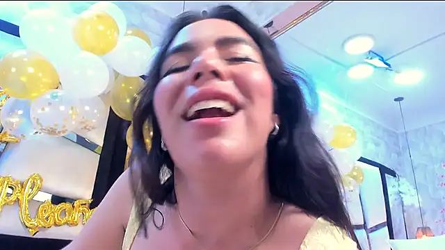 TessaCooper1 webcam
