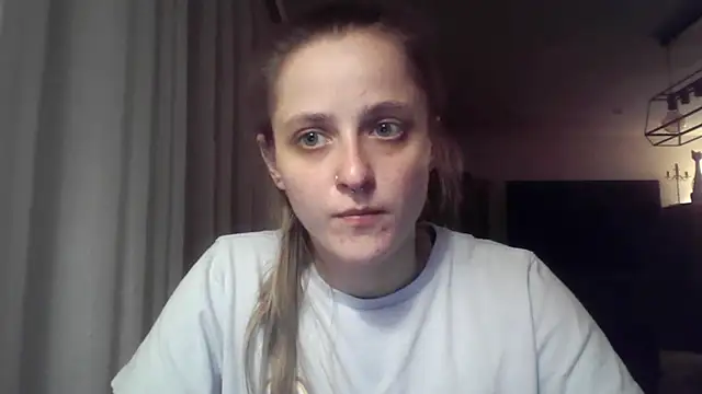 LeaWetGirl webcam