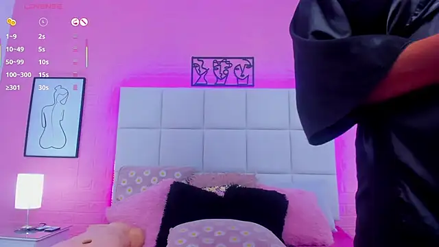 charlotte_kisss webcam