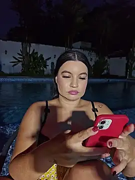 Pretty_Julieta webcam