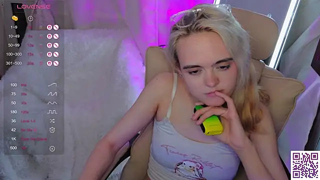 Oxcy_Secret webcam