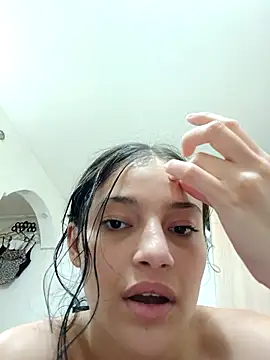 Virgin_Pussy_Love live cam on StripChat
