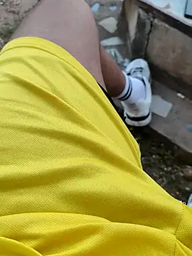 pighighdirty_p0 (M young) - Looking to smoke with so TLG @kike_pig10
