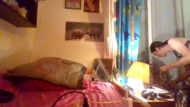 SinfulSilhouette live cam on StripChat