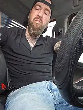 Beardedtattood webcam