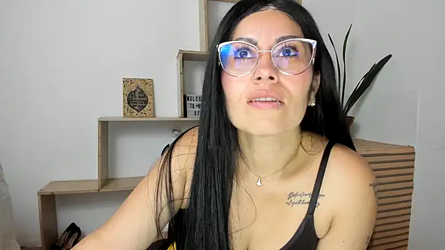 Tania_mature webcam
