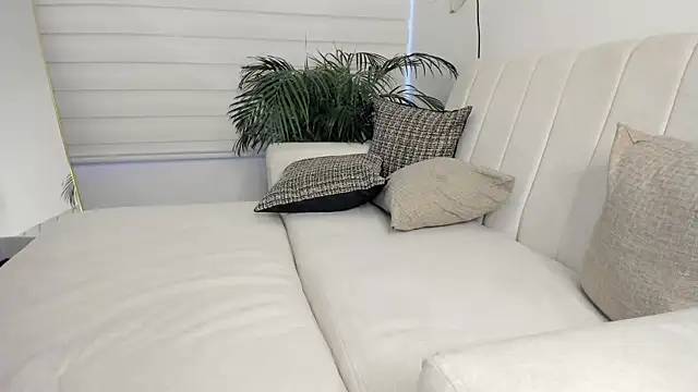 Ori_valentina webcam