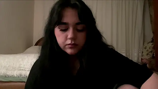 Kriss_loveee webcam