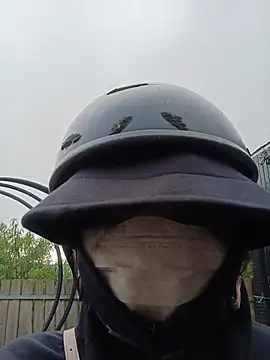 Linda-yiyi webcam