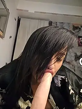 SaharQamar webcam