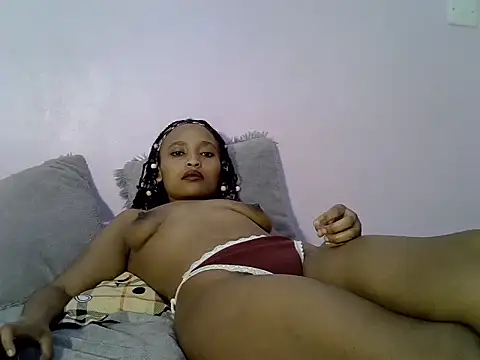 Badgalheloves live cam on StripChat