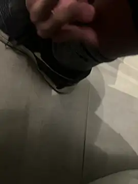 guybigmaster live sex cam