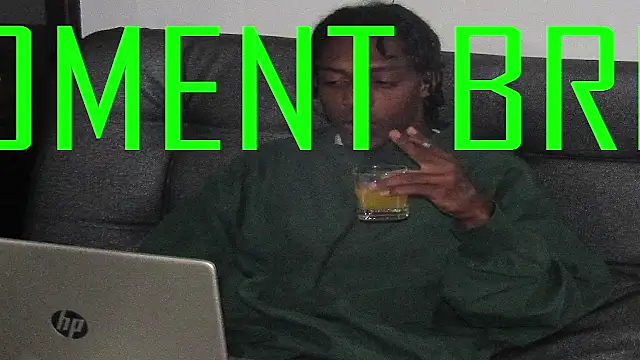 Larry-n-clouds webcam