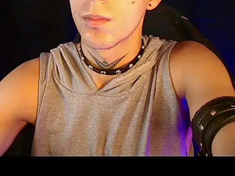 dark_men1 webcam
