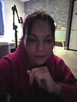 JuneLaFrenchie webcam