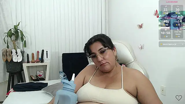 mom_hot__ webcam