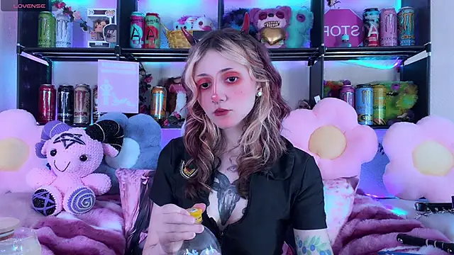 _Devill_Baby webcam