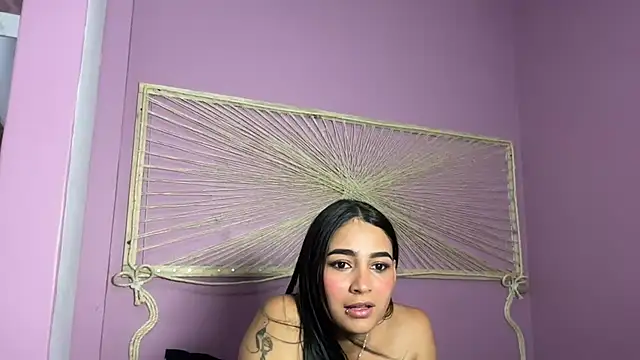 Ashlyrouxx webcam