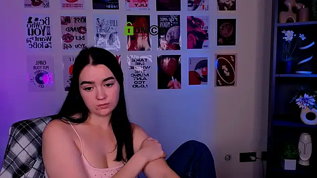 monica_xcx webcam