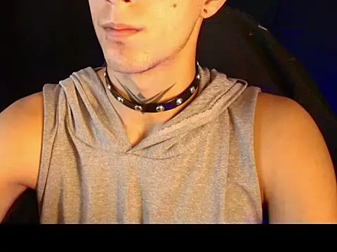 dark_men1 webcam