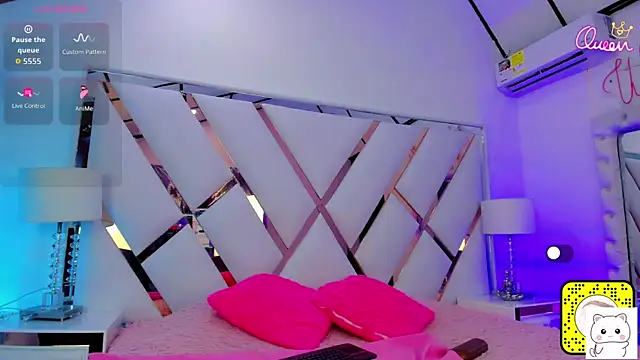 lauren_sofiaa webcam