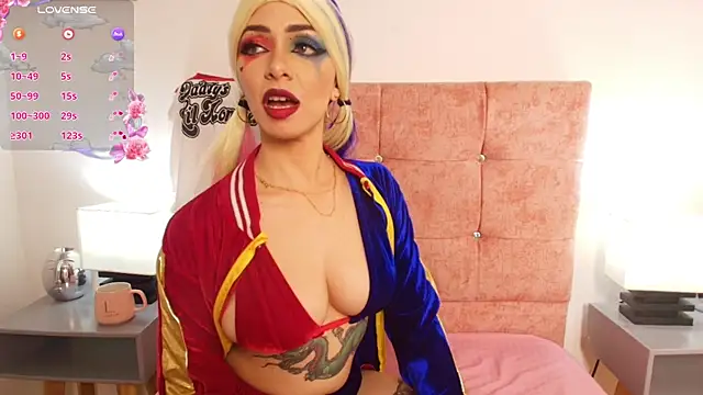Cassie_Cage webcam