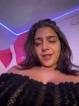 aliciia777 (F young) - Play dildo 🔥💦
