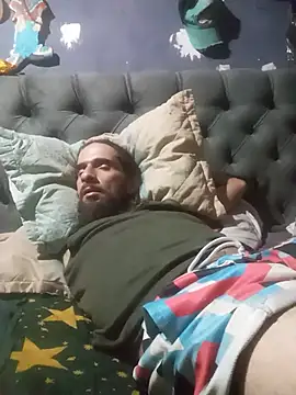 hairy_mannn webcam
