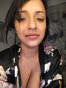 SaharQamar webcam