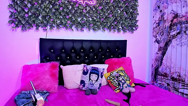 Kyra_Noir webcam