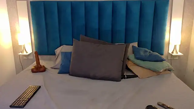 Madisonsmiith live cam on StripChat