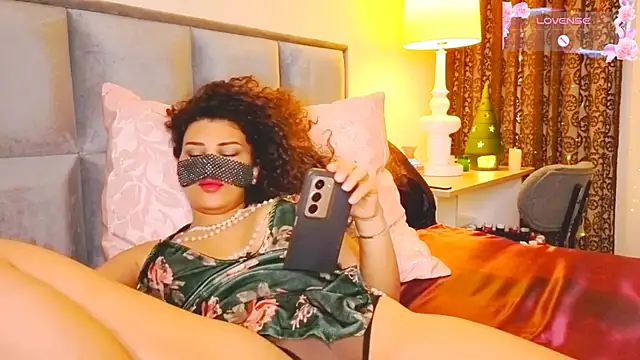 -TurkishLatina- live cam on StripChat