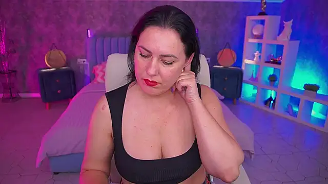 VelvetLuck webcam