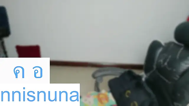 nunanunanuna webcam