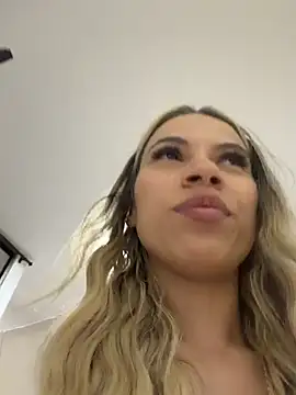 Mia_Rosee1 webcam