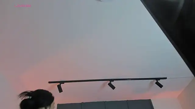 ChloeSterling live cam on StripChat