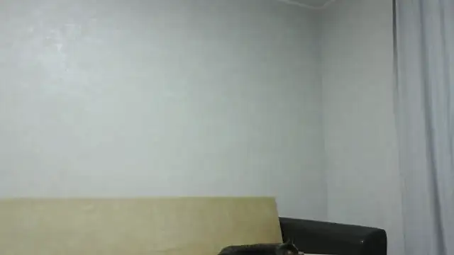 aylinblushing live cam on StripChat