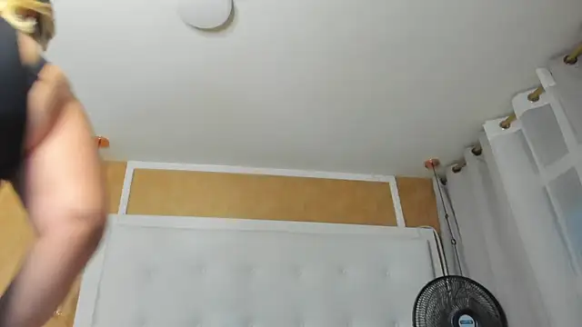 Heidy_milf webcam