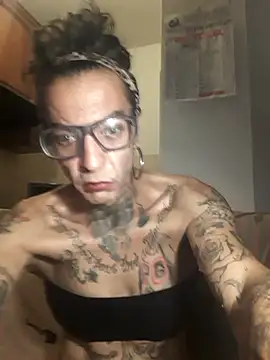 SHARONLATINITALY webcam