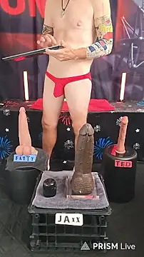 FantasyMan-BiWM live cam on StripChat
