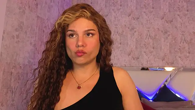 april_summer_ webcam