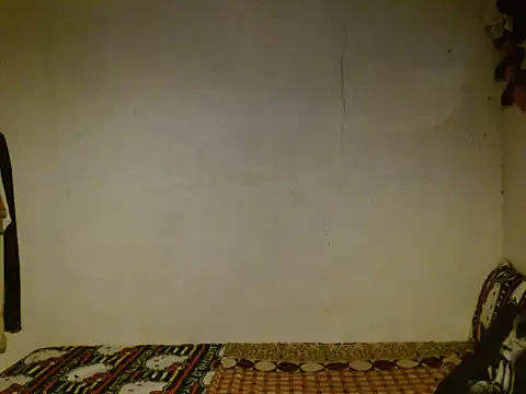 PETITE_AMANDA_CUMMER live cam on StripChat
