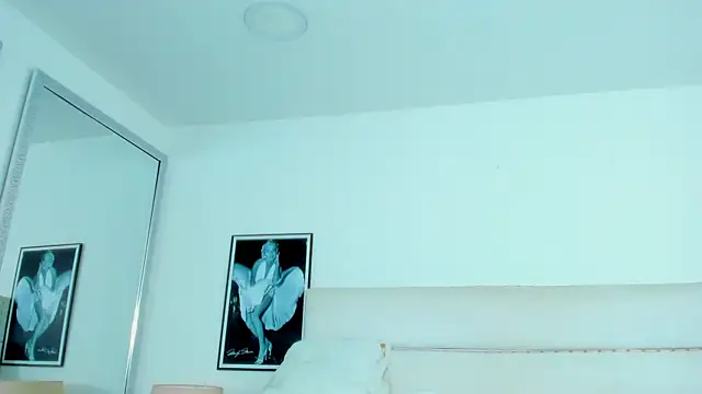 TaylorEvanss live cam on StripChat